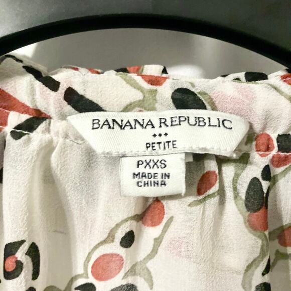 Banana Republic Women's XXSP Ruffle Sleeveless Button Up Blouse - Picture 10 of 11